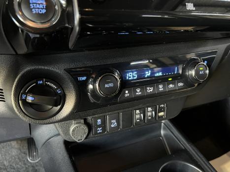 TOYOTA Hilux Caminhonete 2.8 16V SRX 4X4 DIESEL CABINE DUPLA AUTOMTICO, Foto 15