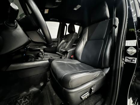TOYOTA Hilux Caminhonete 2.8 16V SRX 4X4 DIESEL CABINE DUPLA AUTOMTICO, Foto 10