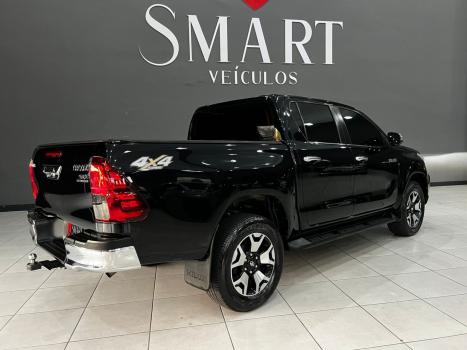 TOYOTA Hilux Caminhonete 2.8 16V SRX 4X4 DIESEL CABINE DUPLA AUTOMTICO, Foto 12
