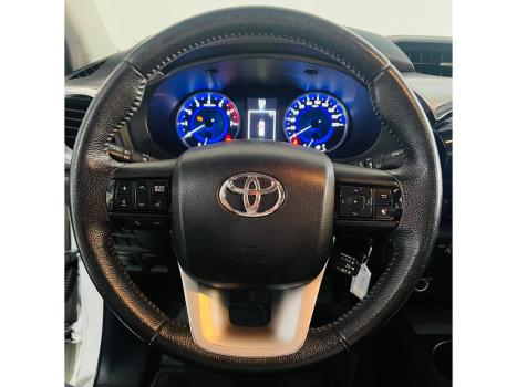 TOYOTA Hilux Caminhonete 2.7 16V 4P SRV FLEX CABINE DUPLA AUTOMTICO, Foto 10
