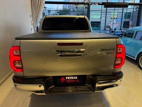 TOYOTA Hilux Caminhonete 2.8 16V SRX 4X4 TURBO DIESEL CABINE DUPLA AUTOMTICO, Foto 7