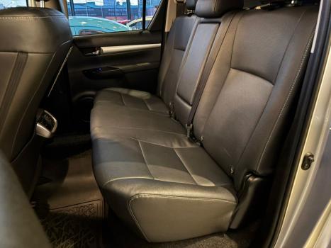 TOYOTA Hilux Caminhonete 2.8 16V SRX 4X4 TURBO DIESEL CABINE DUPLA AUTOMTICO, Foto 15