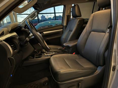 TOYOTA Hilux Caminhonete 2.8 16V SRX 4X4 TURBO DIESEL CABINE DUPLA AUTOMTICO, Foto 21