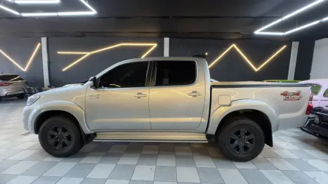 TOYOTA Hilux Caminhonete 3.0 4P 4X4 SRV TURBO DIESEL TOP CABINE DUPLA AUTOMTICO, Foto 5