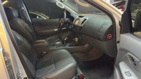 TOYOTA Hilux Caminhonete 3.0 4P 4X4 SRV TURBO DIESEL TOP CABINE DUPLA AUTOMTICO, Foto 13