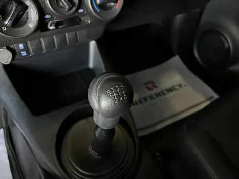 TOYOTA Hilux Caminhonete 2.8 4X4 DIESEL CABINE SIMPLES, Foto 18