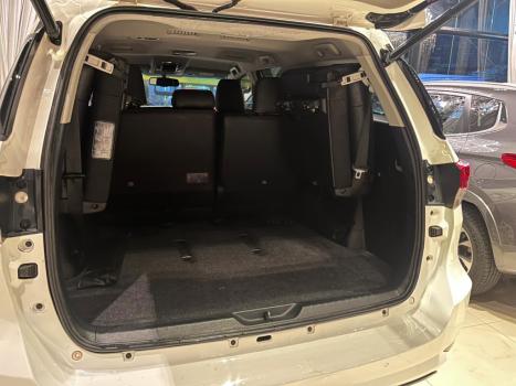 TOYOTA Hilux SW4 2.7 16V 4P FLEX SRV 7 LUGARES AUTOMTICO, Foto 11