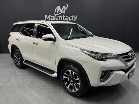 TOYOTA Hilux SW4 2.8 4P SRX 4X4 TURBO DIESEL AUTOMTICO, Foto 1