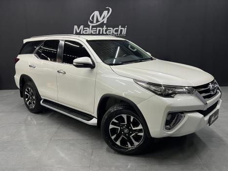 TOYOTA Hilux SW4 2.8 4P SRX 4X4 TURBO DIESEL AUTOMTICO, Foto 15