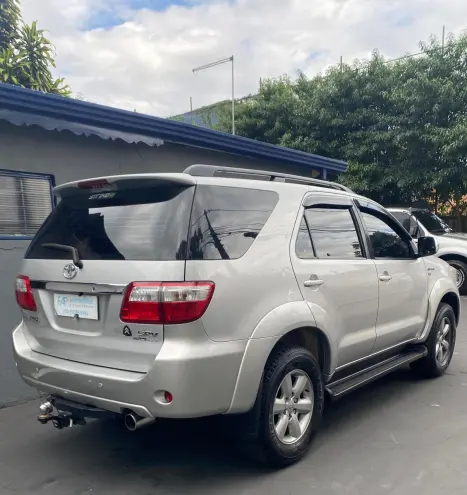 TOYOTA Hilux SW4 3.0 16V 4P SRV 4X4 7 LUGARES TURBO DIESEL AUTOMTICO, Foto 5