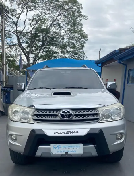 TOYOTA Hilux SW4 3.0 16V 4P SRV 4X4 7 LUGARES TURBO DIESEL AUTOMTICO, Foto 7