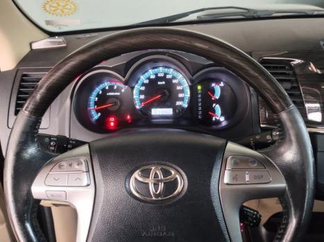 TOYOTA Hilux SW4 3.0 16V 4P SRV 4X4 TURBO DIESEL AUTOMTICO, Foto 9
