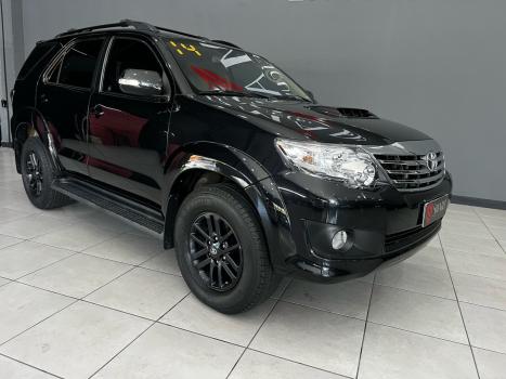 TOYOTA Hilux SW4 , Foto 3