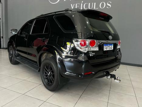 TOYOTA Hilux SW4 , Foto 13