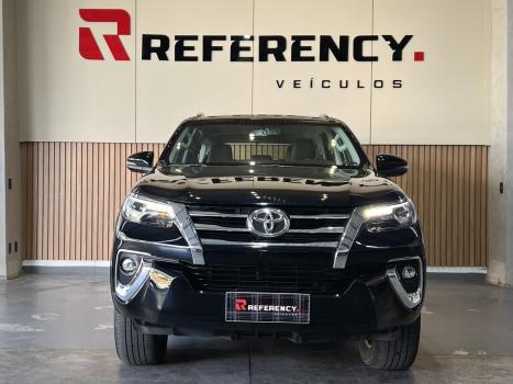 TOYOTA Hilux SW4 , Foto 3