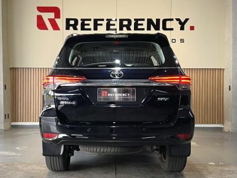 TOYOTA Hilux SW4 , Foto 4