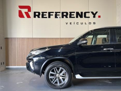 TOYOTA Hilux SW4 , Foto 8