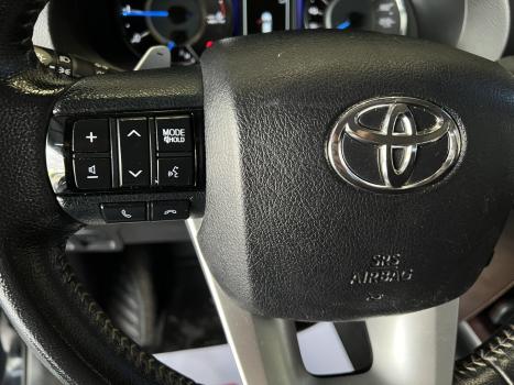 TOYOTA Hilux SW4 , Foto 11
