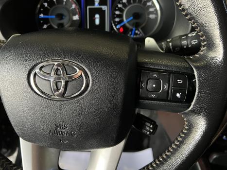 TOYOTA Hilux SW4 , Foto 12