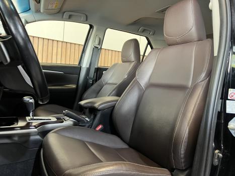 TOYOTA Hilux SW4 , Foto 18