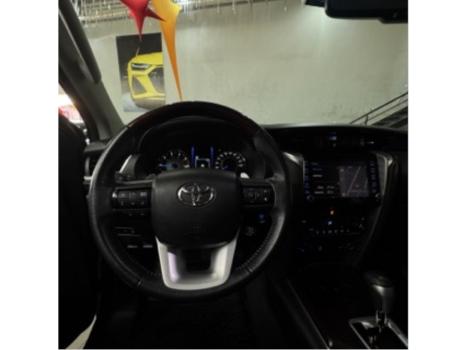 TOYOTA Hilux SW4 , Foto 7