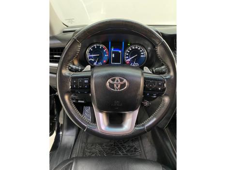 TOYOTA Hilux SW4 , Foto 7