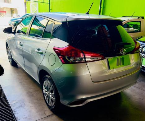 TOYOTA Yaris Hatch 1.5 16V 4P FLEX XL MULTIDRIVE AUTOMTICO CVT, Foto 5