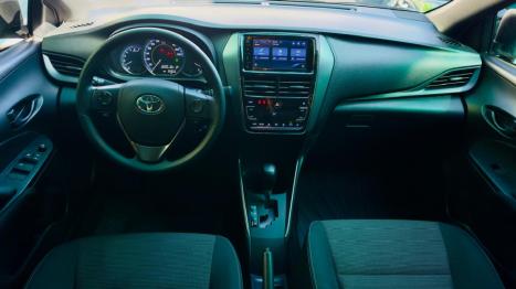 TOYOTA Yaris Hatch 1.5 16V 4P FLEX XL MULTIDRIVE AUTOMTICO CVT, Foto 9