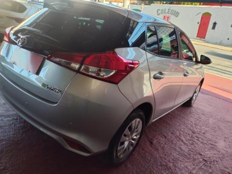 TOYOTA Yaris Hatch 1.5 16V 4P FLEX XS MULTIDRIVE AUTOMTICO CVT, Foto 14