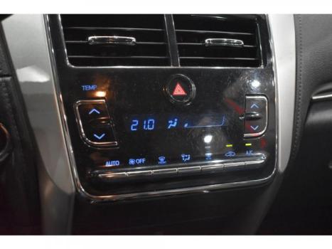 TOYOTA Yaris Hatch 1.5 16V 4P FLEX XS MULTIDRIVE AUTOMTICO CVT, Foto 8