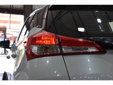 TOYOTA Yaris Hatch 1.5 16V 4P FLEX XL PLUS CONNECT MULTIDRIVE AUTOMTICO CVT, Foto 2