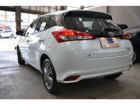 TOYOTA Yaris Hatch 1.5 16V 4P FLEX XL PLUS CONNECT MULTIDRIVE AUTOMTICO CVT, Foto 14