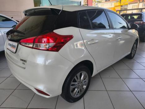 TOYOTA Yaris Hatch 1.5 16V 4P FLEX XL PLUS CONNECT MULTIDRIVE AUTOMTICO CVT, Foto 5