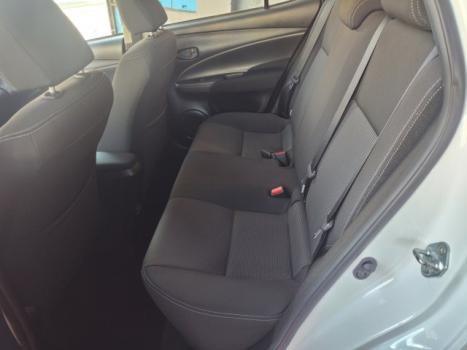 TOYOTA Yaris Sedan 1.5 16V 4P FLEX XL MULTIDRIVE AUTOMTICO CVT, Foto 7