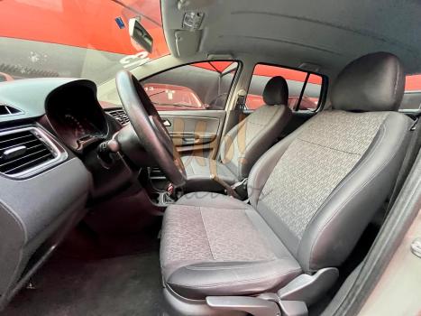 VOLKSWAGEN Fox 1.6 4P, Foto 12