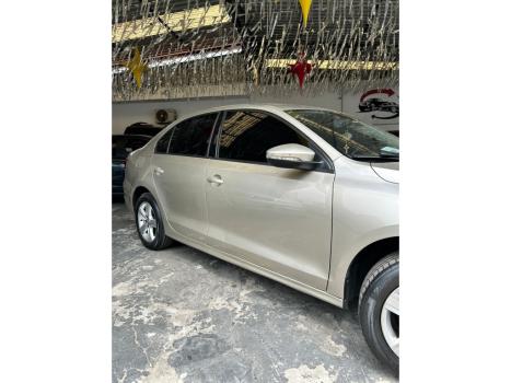 VOLKSWAGEN Jetta 2.0 4P FLEX CONFORTLINE TIPTRONIC AUTOMTICO, Foto 3