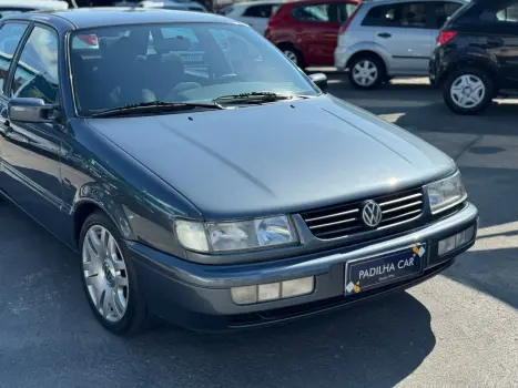 VOLKSWAGEN Passat 2.0 4P GL, Foto 3
