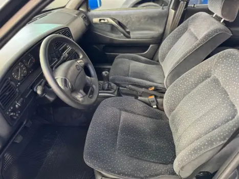 VOLKSWAGEN Passat 2.0 4P GL, Foto 9