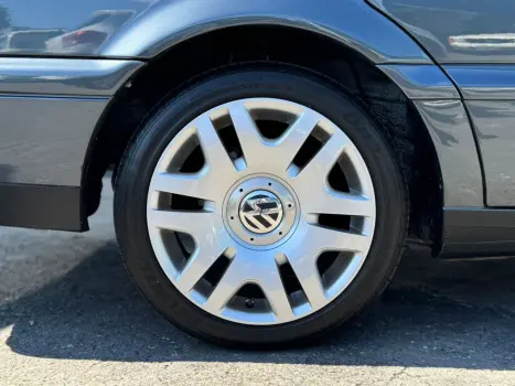 VOLKSWAGEN Passat 2.0 4P GL, Foto 15