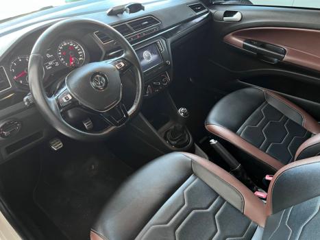 VOLKSWAGEN Saveiro 1.6 G6 CABINE DUPLA CROSS FLEX, Foto 10