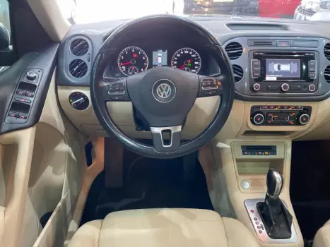 VOLKSWAGEN Tiguan 2.0 16V 4P TSI 4WD TURBO AUTOMTICO, Foto 8