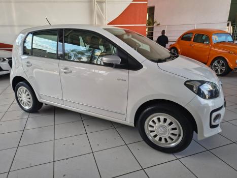 VOLKSWAGEN UP 1.0 12V RED BLACK WHITE FLEX, Foto 4