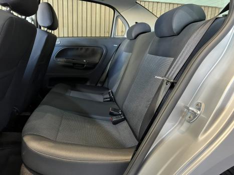 VOLKSWAGEN Voyage 1.6 4P TREND FLEX, Foto 20
