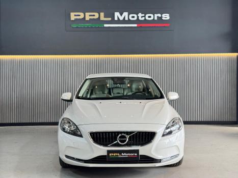 VOLVO V40 2.0 4P T4 KINETIC TURBO AUTOMTICO, Foto 2