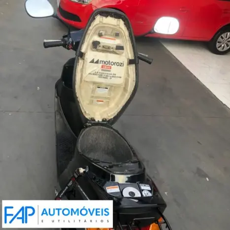 YAMAHA Axis 90 , Foto 11