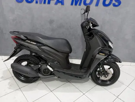 YAMAHA Fluo 125 ABS, Foto 2