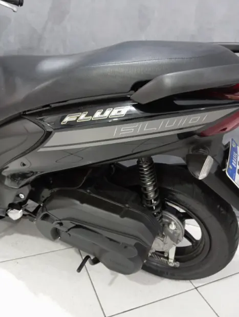 YAMAHA Fluo 125 ABS, Foto 6