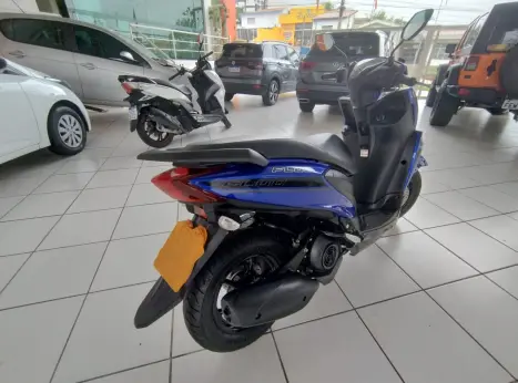 YAMAHA Fluo 125 ABS, Foto 7