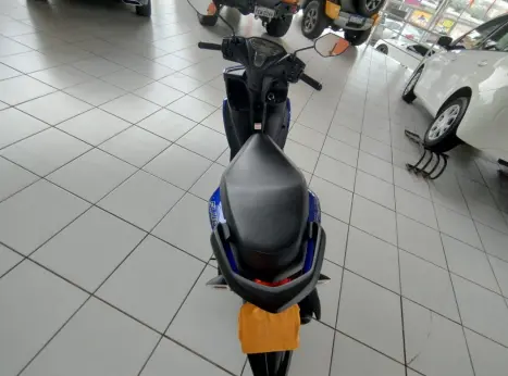 YAMAHA Fluo 125 ABS, Foto 9