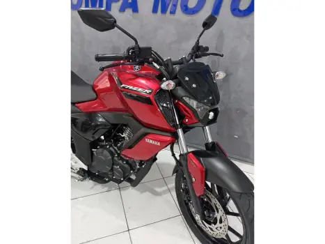 YAMAHA FZ 15 ABS, Foto 3